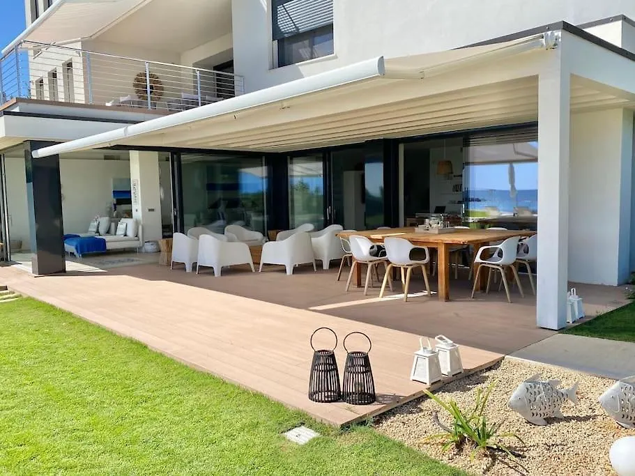 Fenandgi Luxury Hospitality At Its Finest ! Hotel Porto Columbu - Perd'E Sali