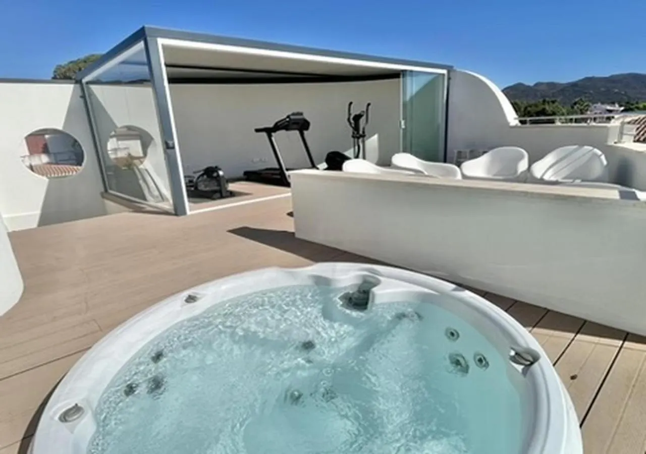Fenandgi Luxury Hospitality At Its Finest ! Hotel Porto Columbu - Perd'E Sali 0*,