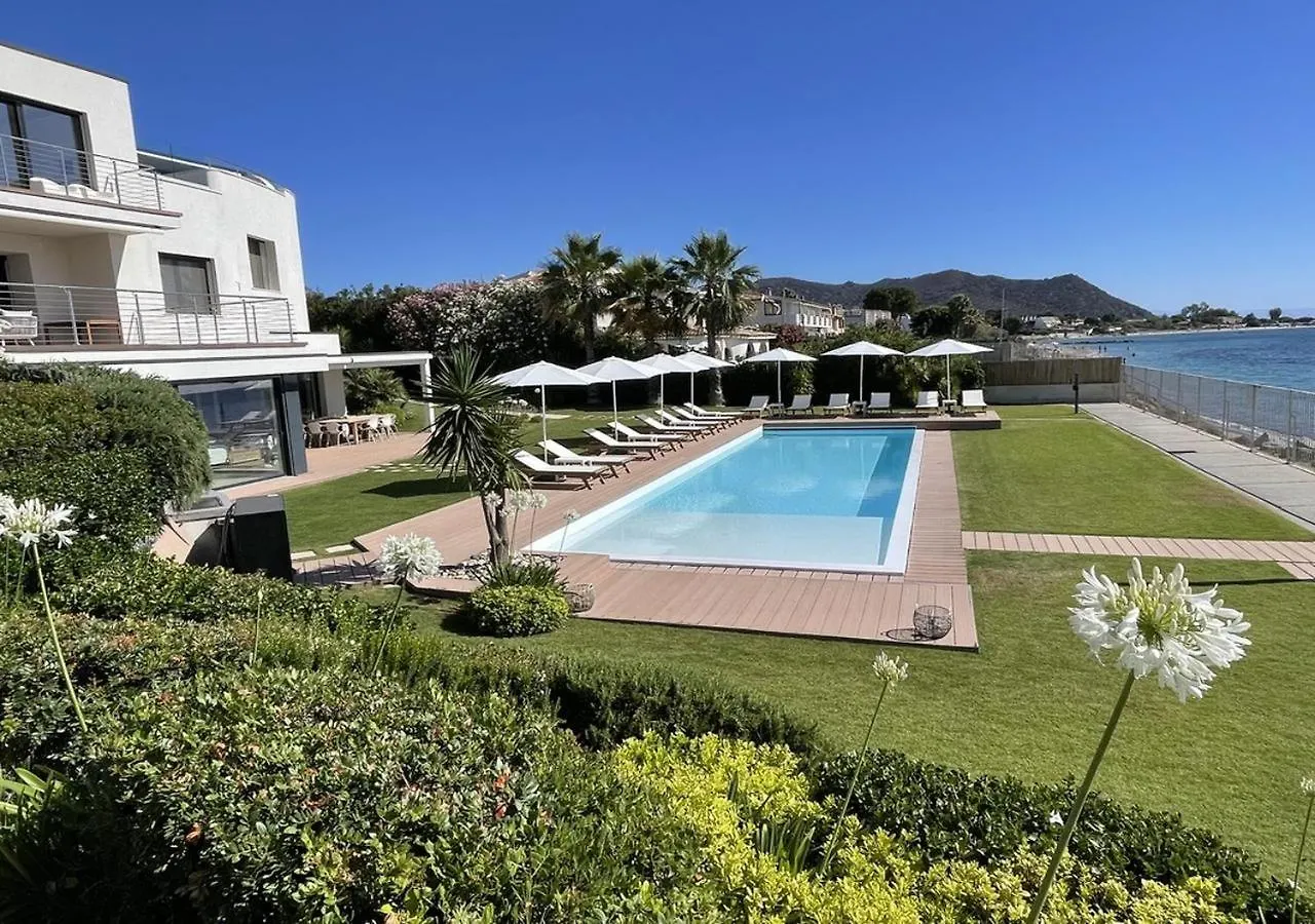 Fenandgi Luxury Hospitality At Its Finest ! Hotel Porto Columbu - Perd'E Sali Guest house