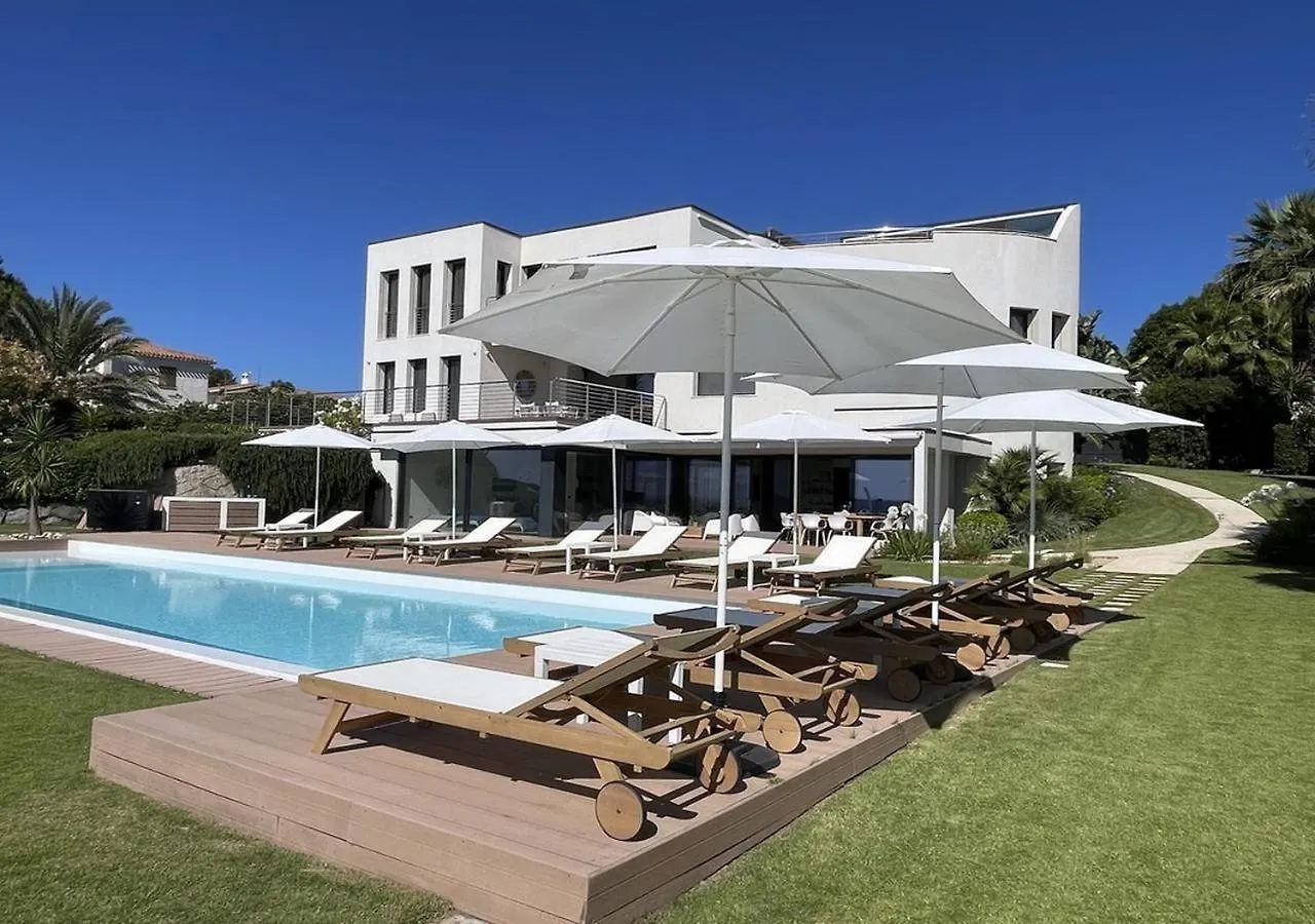 Guest house Fenandgi Luxury Hospitality At Its Finest ! Hotel Porto Columbu - Perd'E Sali Italy