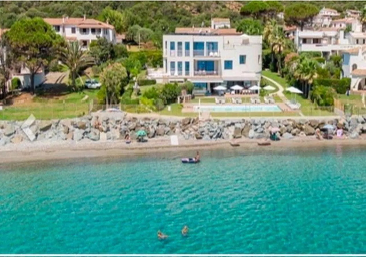 Guest house Fenandgi Luxury Hospitality At Its Finest ! Hotel Porto Columbu - Perd'E Sali